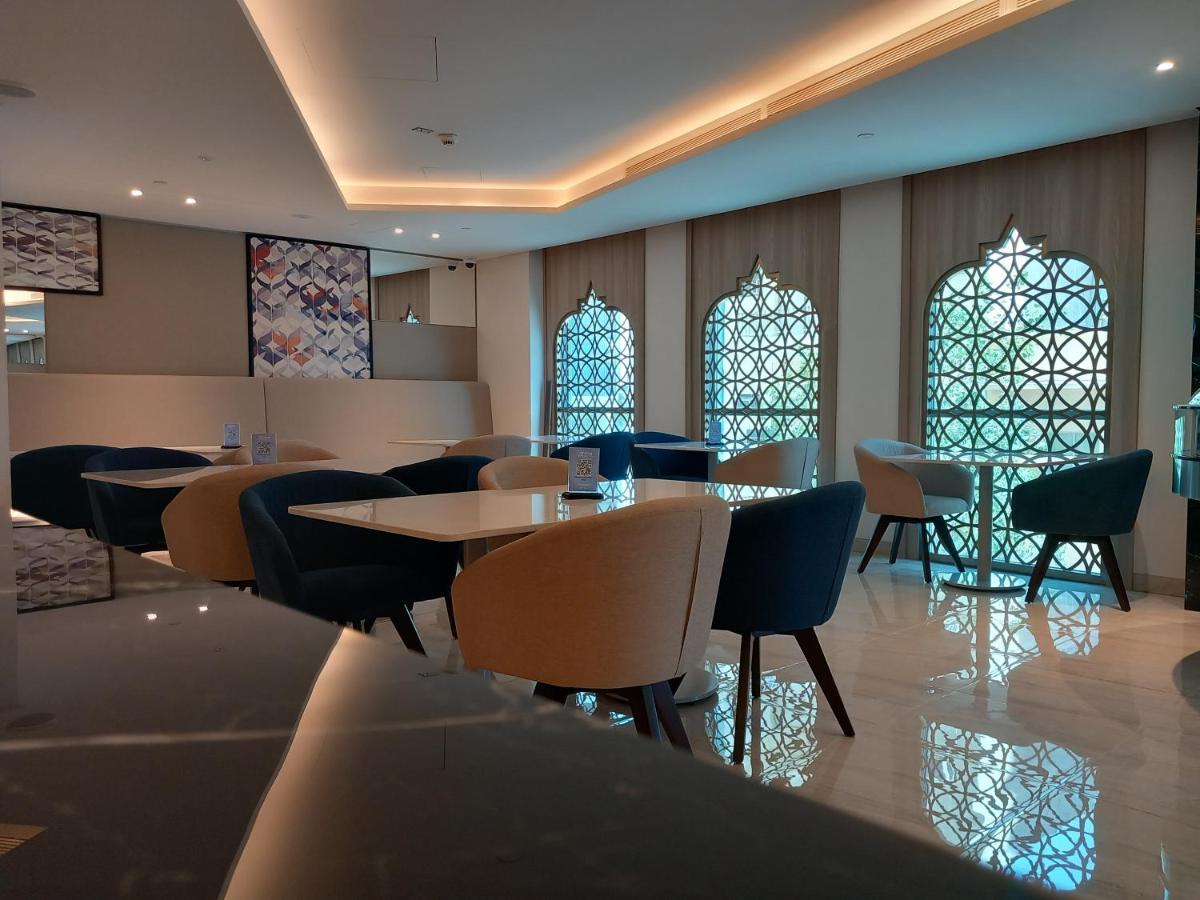 C - Hotel And Suites 도하 외부 사진