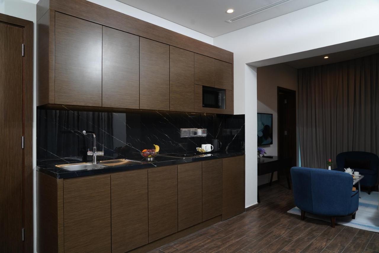 C - Hotel And Suites 도하 외부 사진