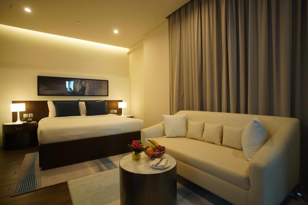 C - Hotel And Suites 도하 외부 사진