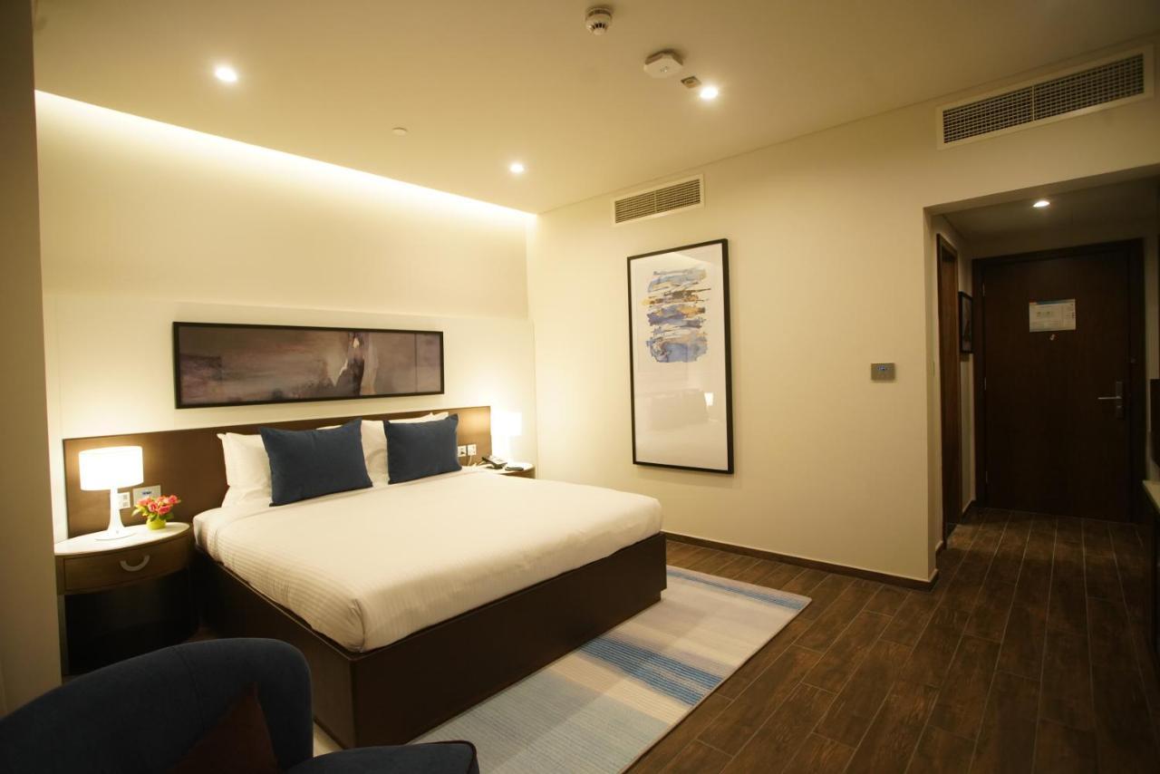 C - Hotel And Suites 도하 외부 사진