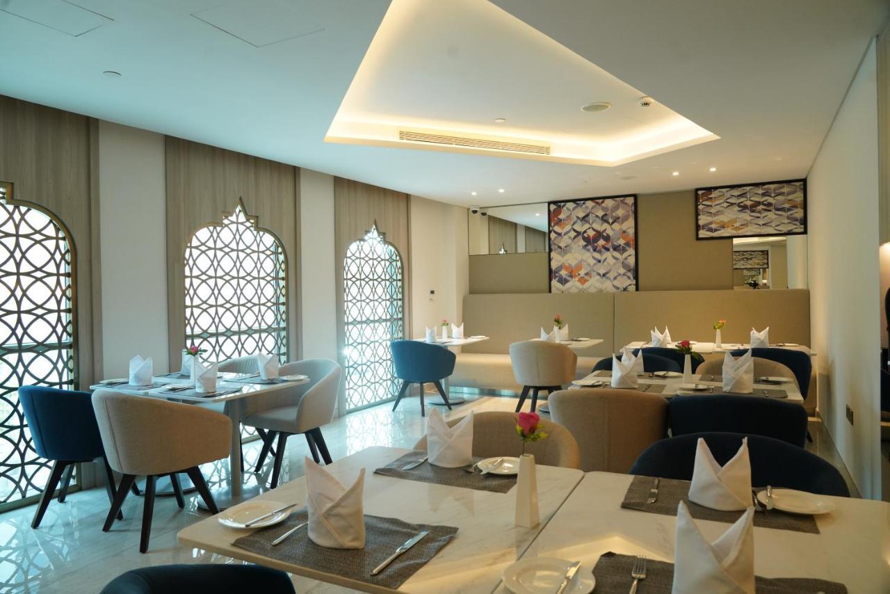 C - Hotel And Suites 도하 외부 사진